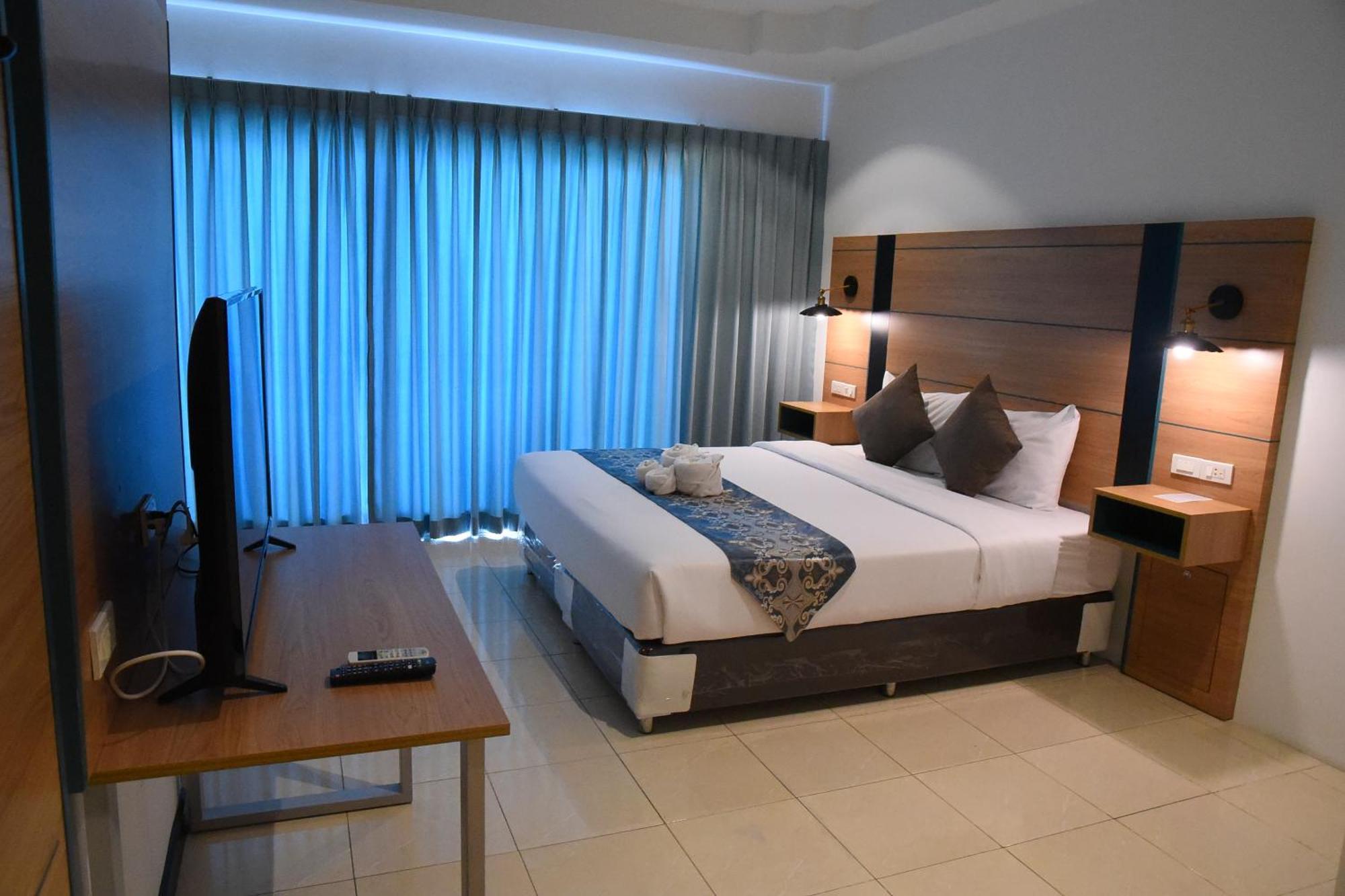 The Base Inn Pattaya Eksteriør billede