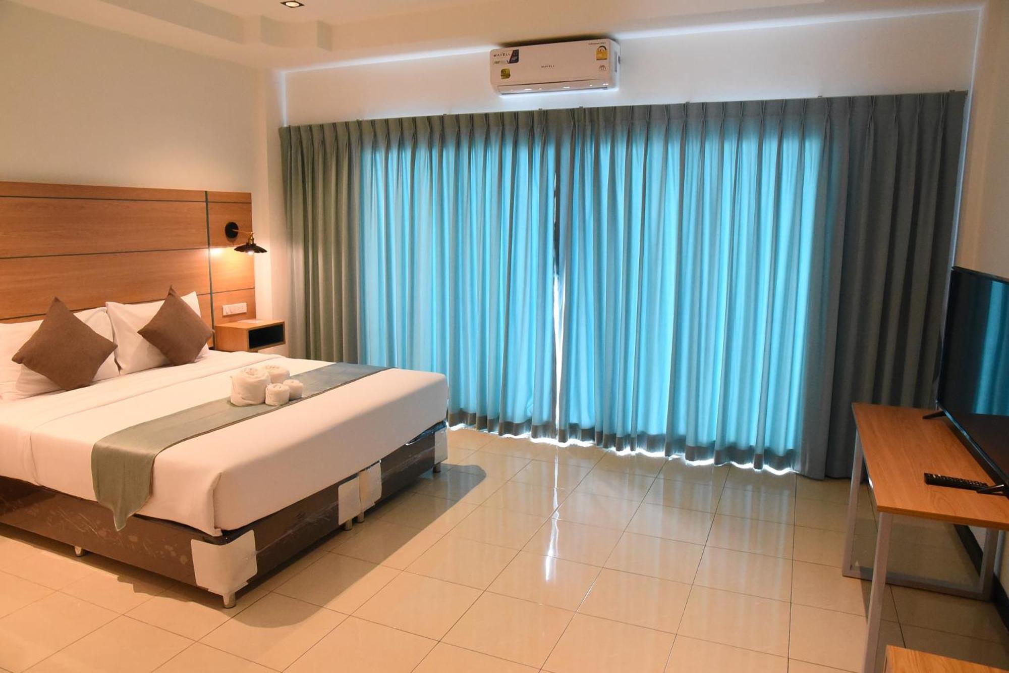 The Base Inn Pattaya Eksteriør billede