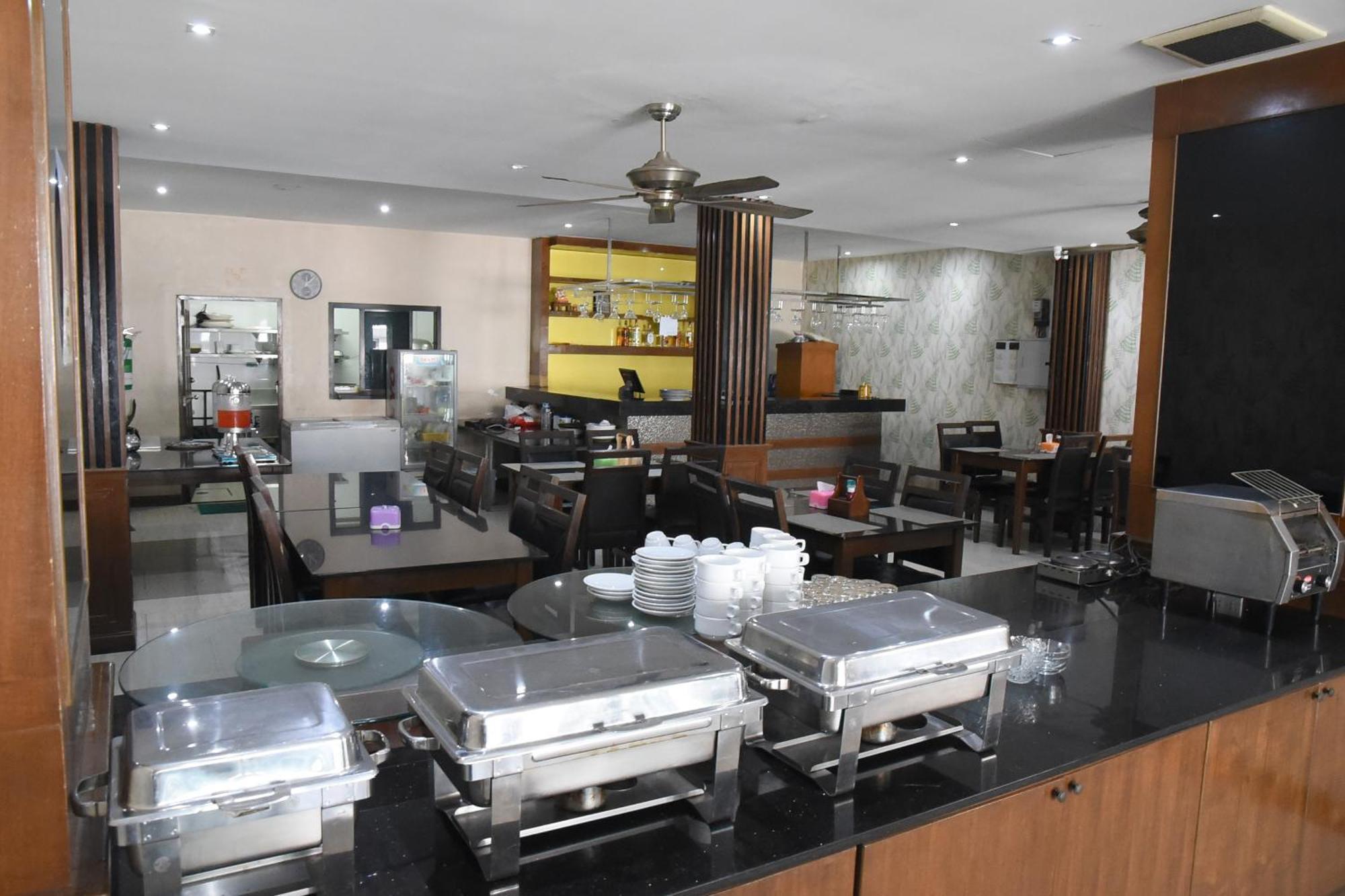 The Base Inn Pattaya Eksteriør billede